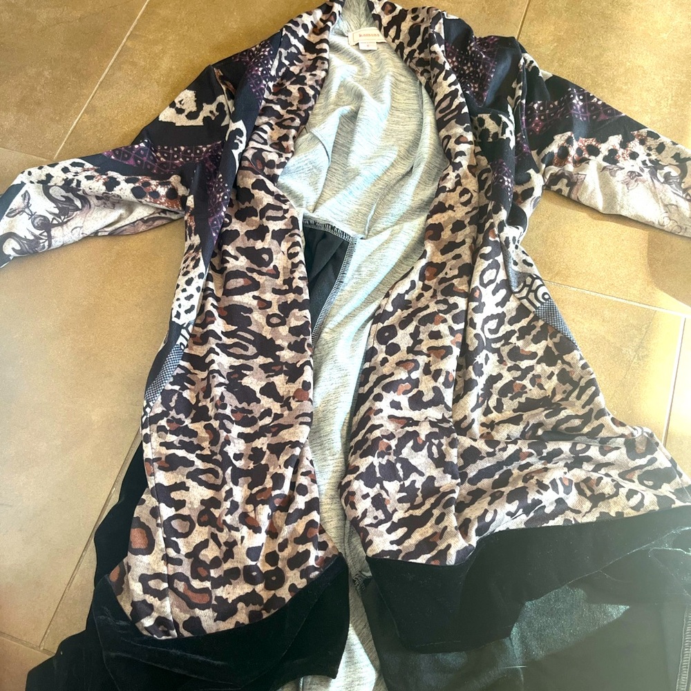 Kamana small long cardigan jacket in like new condition